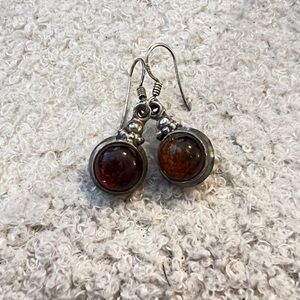 Elegant Silver and amber earrings